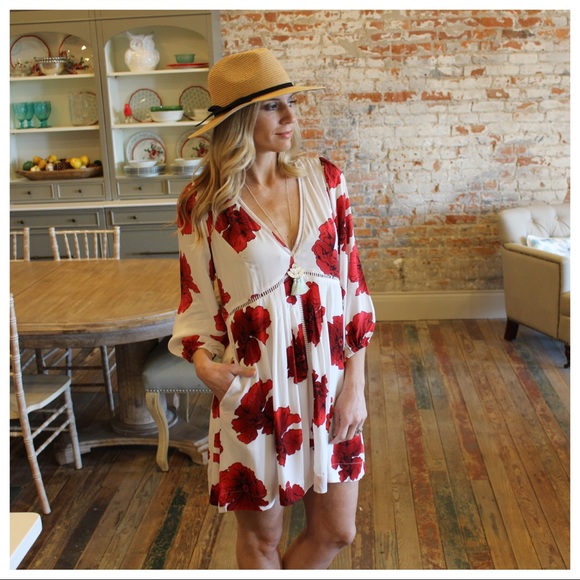 ✨LAST✨Ivory and Red Floral Dress - Picture 2 of 4